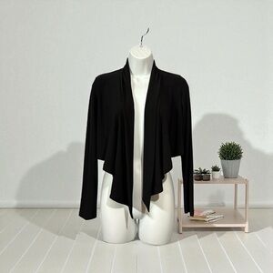 Entrata, Black Cropped Long Sleeve Bolero Jacket, XS